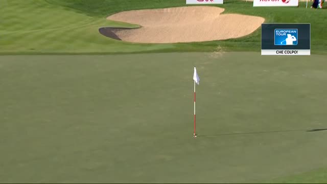 Golf, McIlroy da applausi: pallina in buca da 162 metri