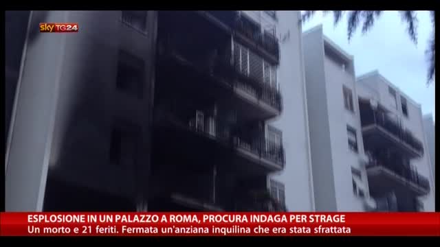 Esplosione in un palazzo a Roma, procura indaga per strage