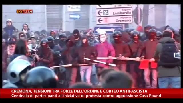 Cremona, tensioni tra forze ordine e corteo antifascista