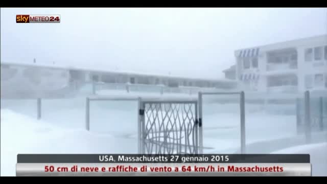 USA, 50 cm di neve e raffiche di vento in Massachusetts
