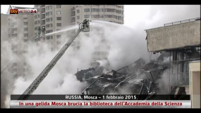 Mosca, bruciata la biblioteca dell'Accademia della Scienza