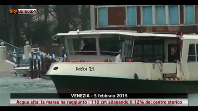 Venezia: la marea raggiunge 110 cm allagando centro storico
