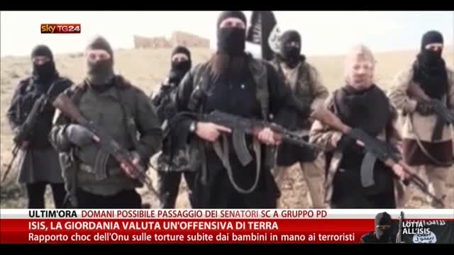 Isis, in un video diffuso si vedrebbe Hayat Boumeddiene
