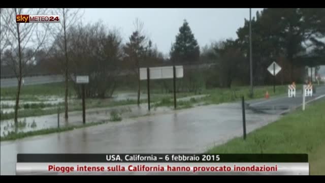 Piogge intense sulla California provocano inondazioni