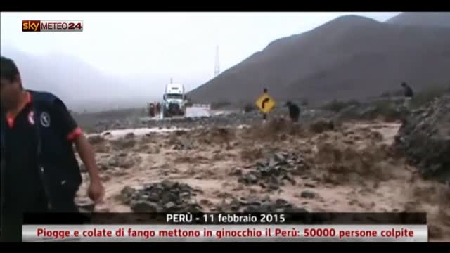 Piogge e colate di fango mettono in ginocchio il Perù