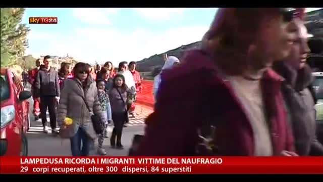 Lampedusa ricorda i migranti vittime del naufragio