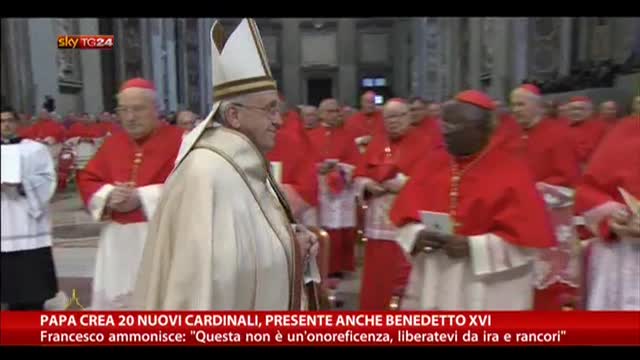 Papa crea nuovi cardinali, presente anche Benedetto XVI