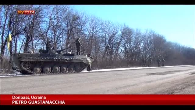 Tregua fragile in Ucraina, soldati lasciano Debaltseve