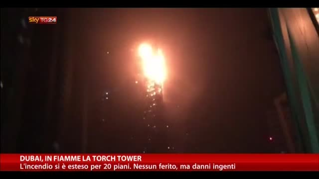 Dubai, in fiamme la Torch Tower