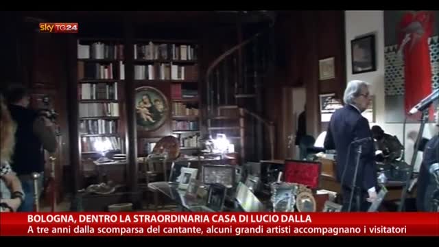 Bologna, dentro la straordinaria casa di Lucio Dalla