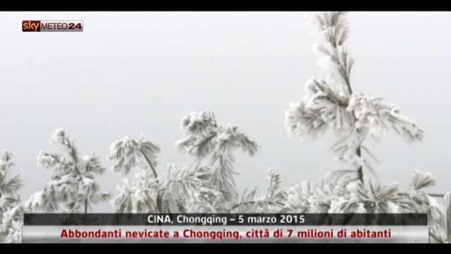 Abbondanti nevicate a Chongqing, città di 7 mln di abitanti