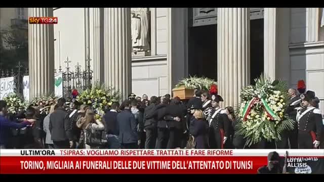 Torino, migliaia ai funerali delle vittime di Tunisi
