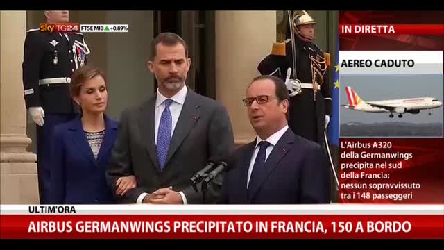Aereo caduto, Hollande: "Cause incidente ancora sconosciute"