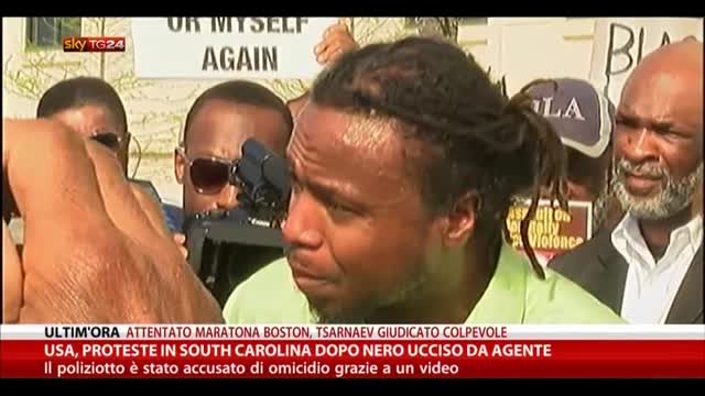 Usa, proteste in South Carolina dopo nero ucciso da agente