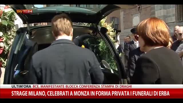Strage Milano, celebrati a Monza i funerali di Erba