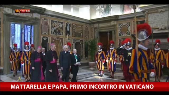 Mattarella e Papa Francesco, primo incontro in Vaticano