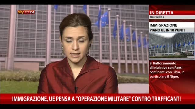 UE pensa a "operazione militare" contro trafficanti