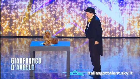 Italia S Got Talent 2021 Gianfranco D Angelo Con Asfidanken A Italia S Got Talent Sky