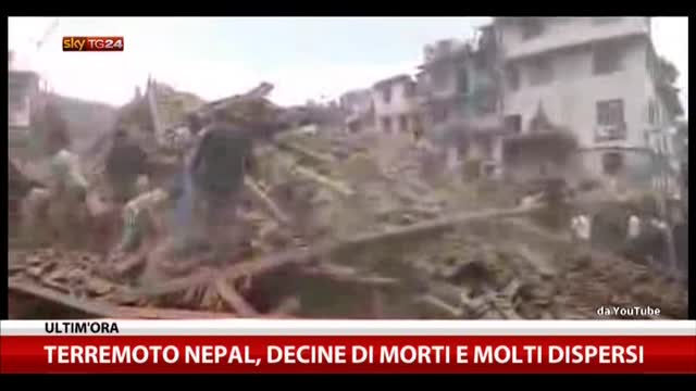Terremoto Nepal, decine di morti e molti dispersi