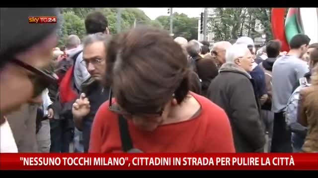 "Nessuno tocchi Milano", cittadini in strada a pulire città
