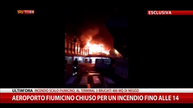 Incendio Fiumicino, le immagini esclusive di Sky TG24