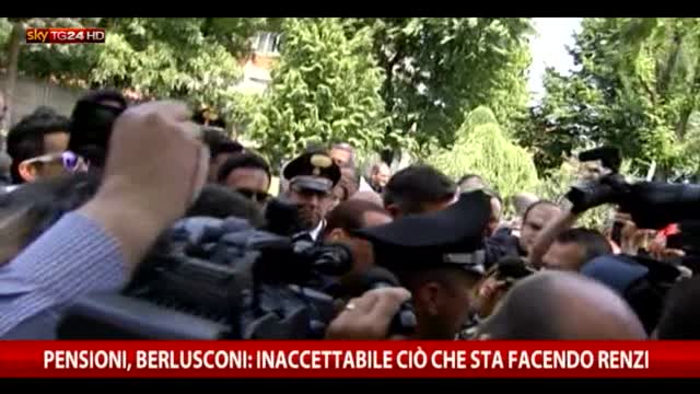 Berlusconi: "Restituire tutto a tutti i pensionati"