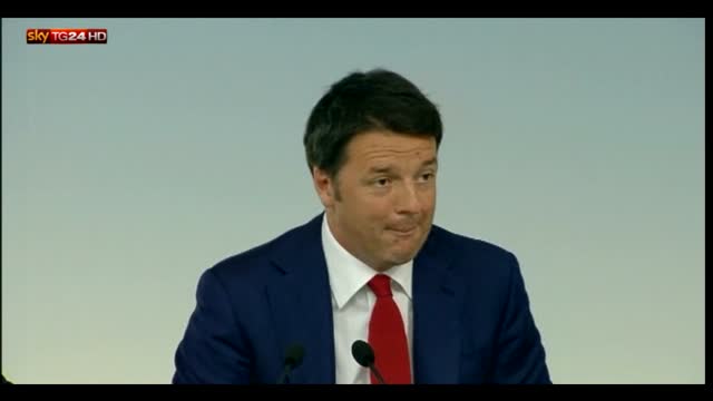 Renzi: "Follia dire che diamo i bonus per le elezioni"