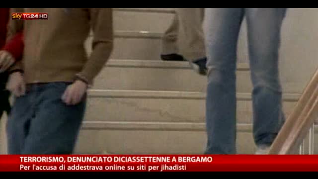 Bergamo, 17enne "a scuola" di terrorismo online