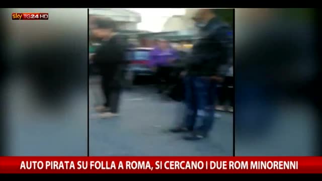 Auto pirata su folla a Roma, si cercano i due Rom minorenni