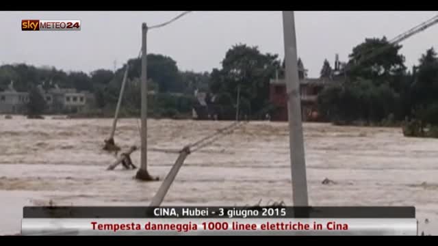 Tempesta danneggia 1000 linee elettriche in Cina