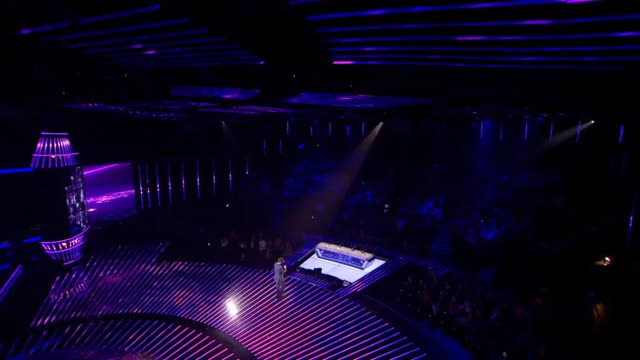 X Factor UK 11: live Queen vs Michael Jackson