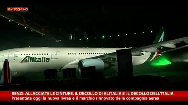 Alitalia decolla con la nuova livrea e il marchio rinnovato