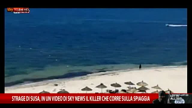 Tunisia, il video della fuga del killer in spiaggia 