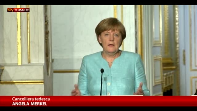 Grecia, Merkel: aspettiamo proposte urgenti da Tsipras
