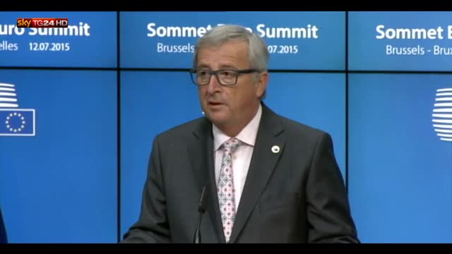Juncker: "Per la Grecia serve anche crescita e occupazione"