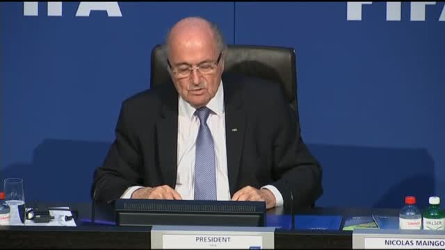 Blatter: "Sono ancora vivo"