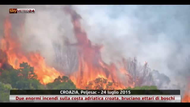 Incendi costringono evacuazione in Croazia