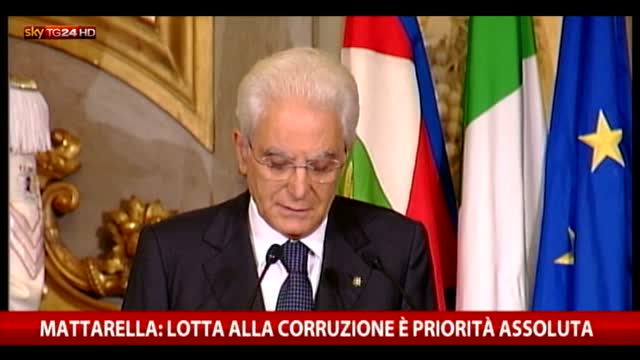 Mattarella: "Lotta alla corruzione priorità assoluta"