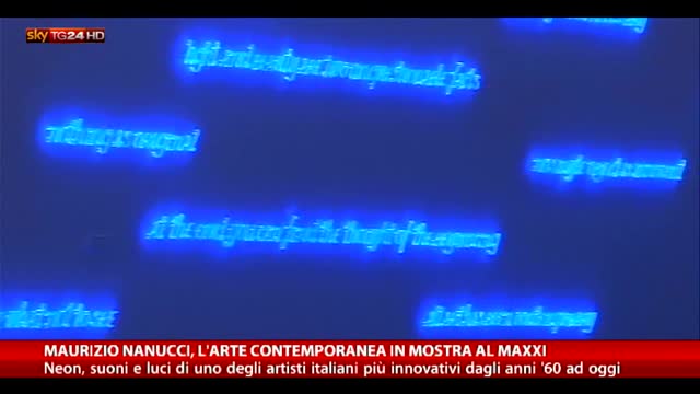 Maurizio Nannucci, luci suoni e forme in mostra al Maxxi