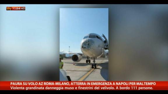 Paura su volo Alitalia, atterraggio d'emergenza a Napoli