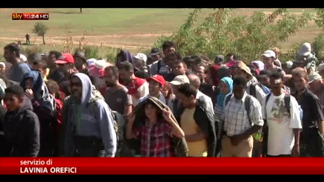 Emergenza migranti, la Macedonia riapre il confine