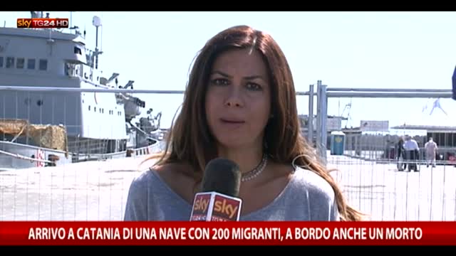 Catania, arrivata nave con circa 200 migranti