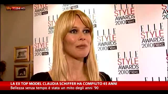 Claudia Schiffer, la super top model compie 45 anni
