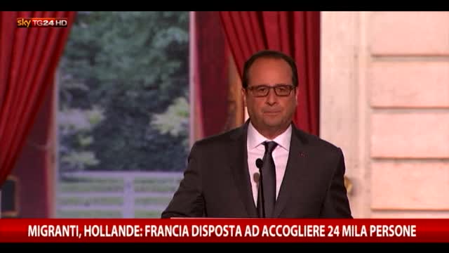 Hollande, Francia accoglierà 24mila profughi