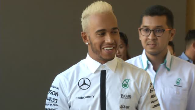 Hamilton a Milano: "I fischi a Monza? Non li ho sentiti"