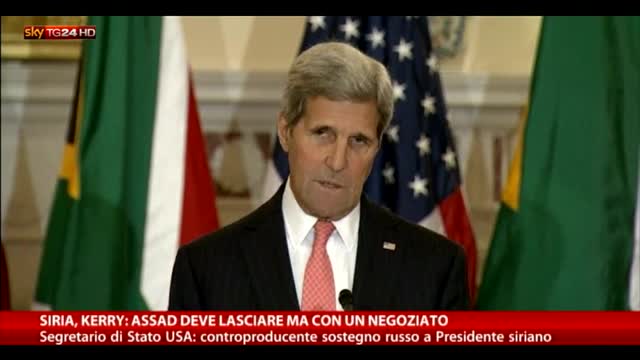Siria, Kerry: Assad deve lasciare ma solo dopo un negoziato