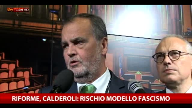 Calderoli: "Con riforme rischio modello fascismo"