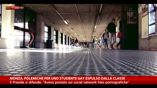 Monza, polemiche per studente gay allontanato dalla classe