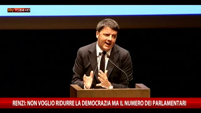 Renzi: non voglio ridurre democrazia ma numero parlamentari