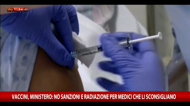 Vaccini: Lorenzin smentisce ipotesi di radiare i medici